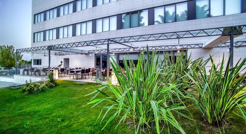 Santa Beatriz De Silva Hotel Менхибар Екстериор снимка