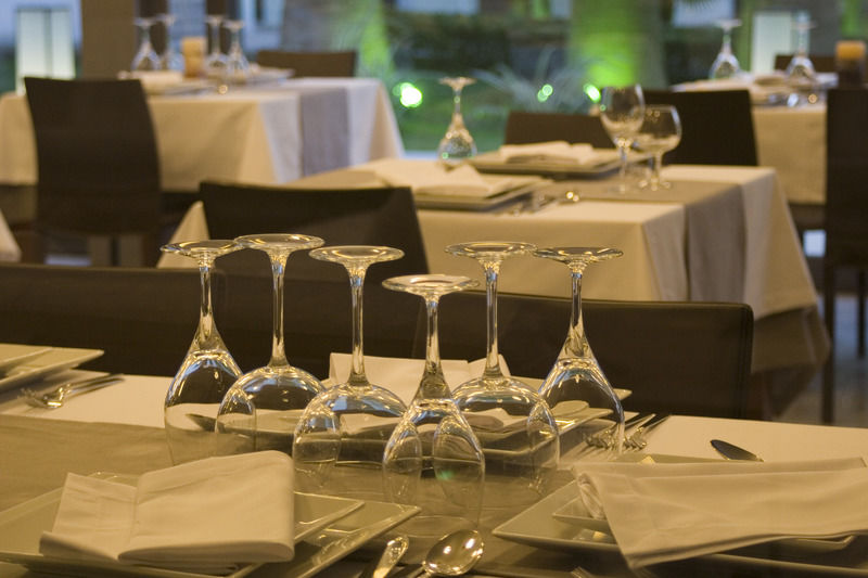 Santa Beatriz De Silva Hotel Менхибар Екстериор снимка