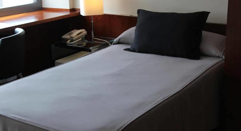 Santa Beatriz De Silva Hotel Менхибар Екстериор снимка